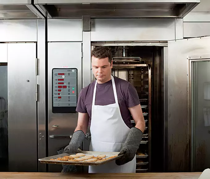 Why Stratford, CT Kitchens Trust Stratford Appliance Pro for Commercial Oven Repair?