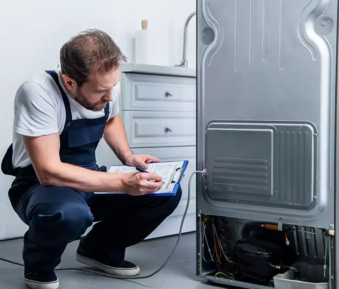 Why Stratford, CT Homeowners Choose Stratford Appliance Pro for Refrigerator Leak Repair?